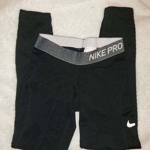 NIKE PRO LEGGINGS 💨
